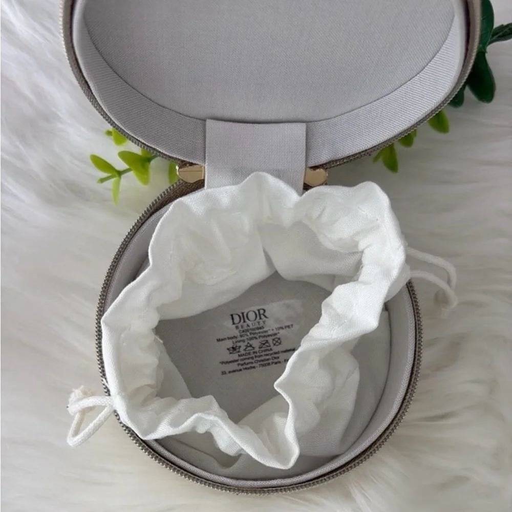 Dior Holiday Round Jewelry/ Storage Case‎